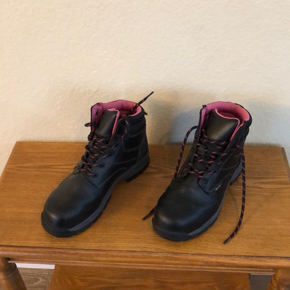 Wolverine - Picture 1 of 4